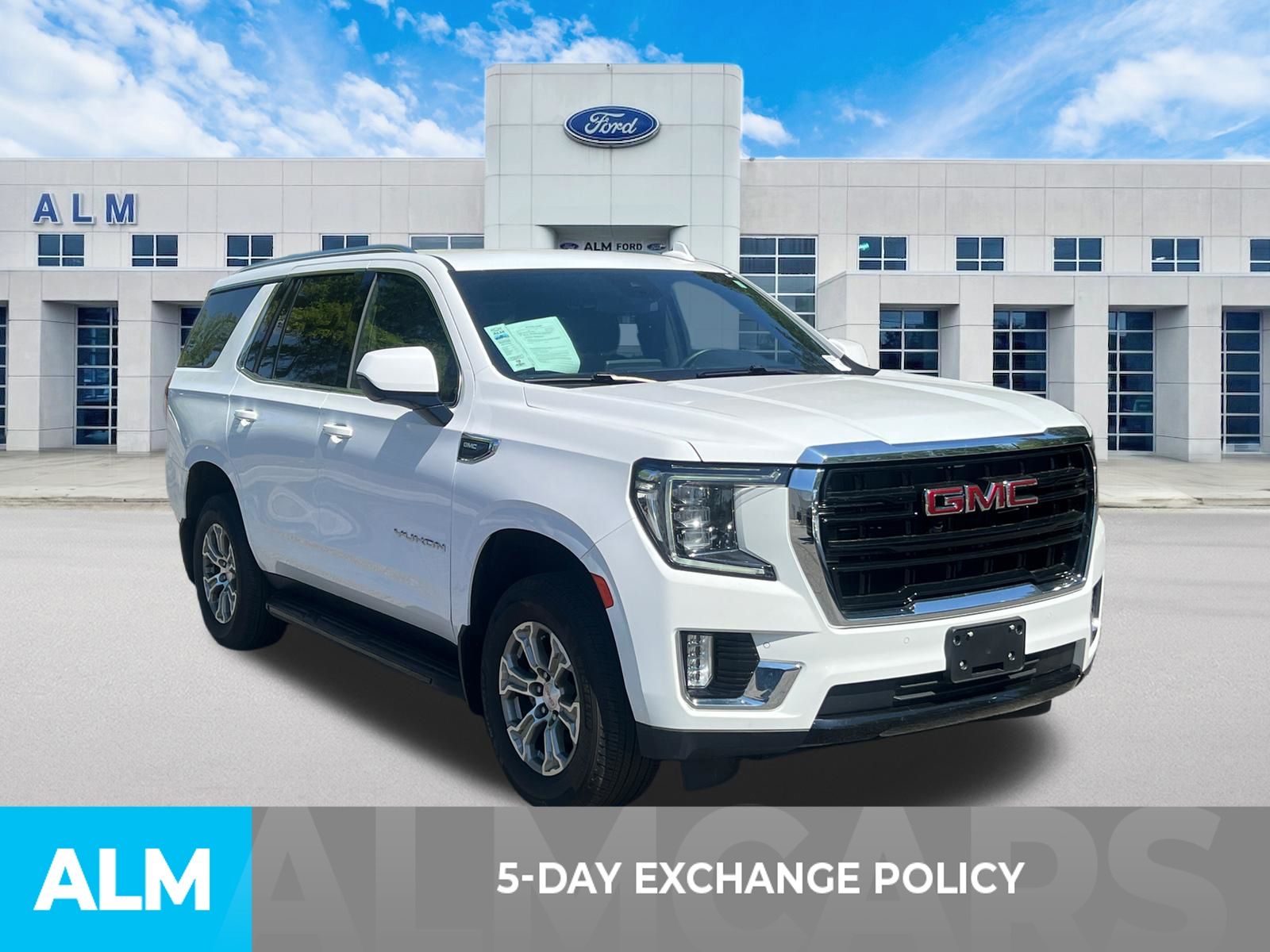 Used 2024 White GMC SLE image 3