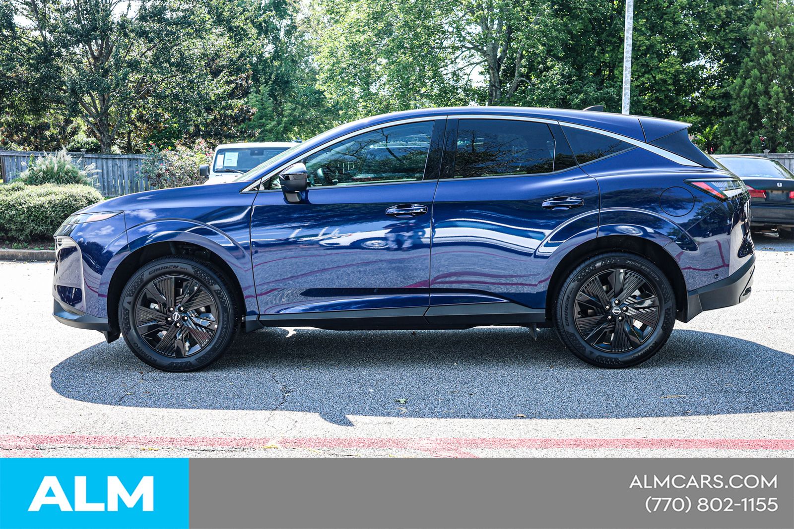Used 2025 Blue Nissan SV image 9