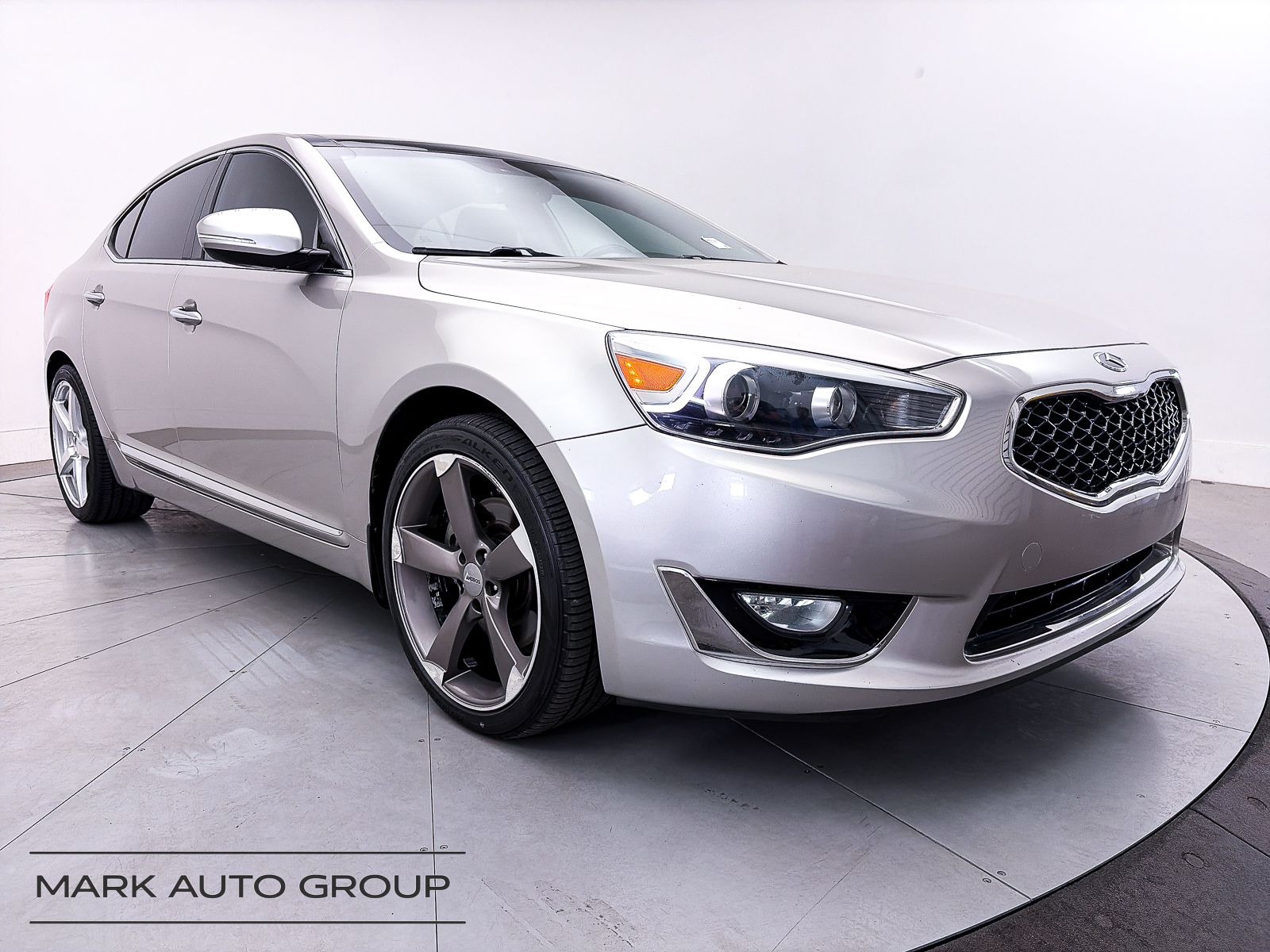 2014 Kia Cadenza Premium