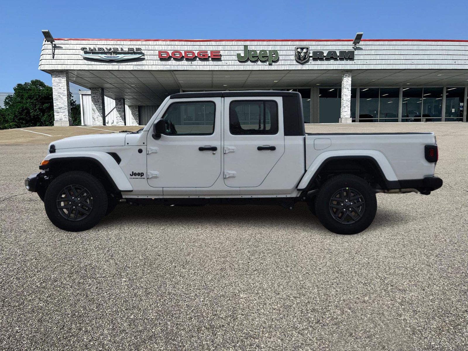 2024 Jeep Gladiator Sport 3