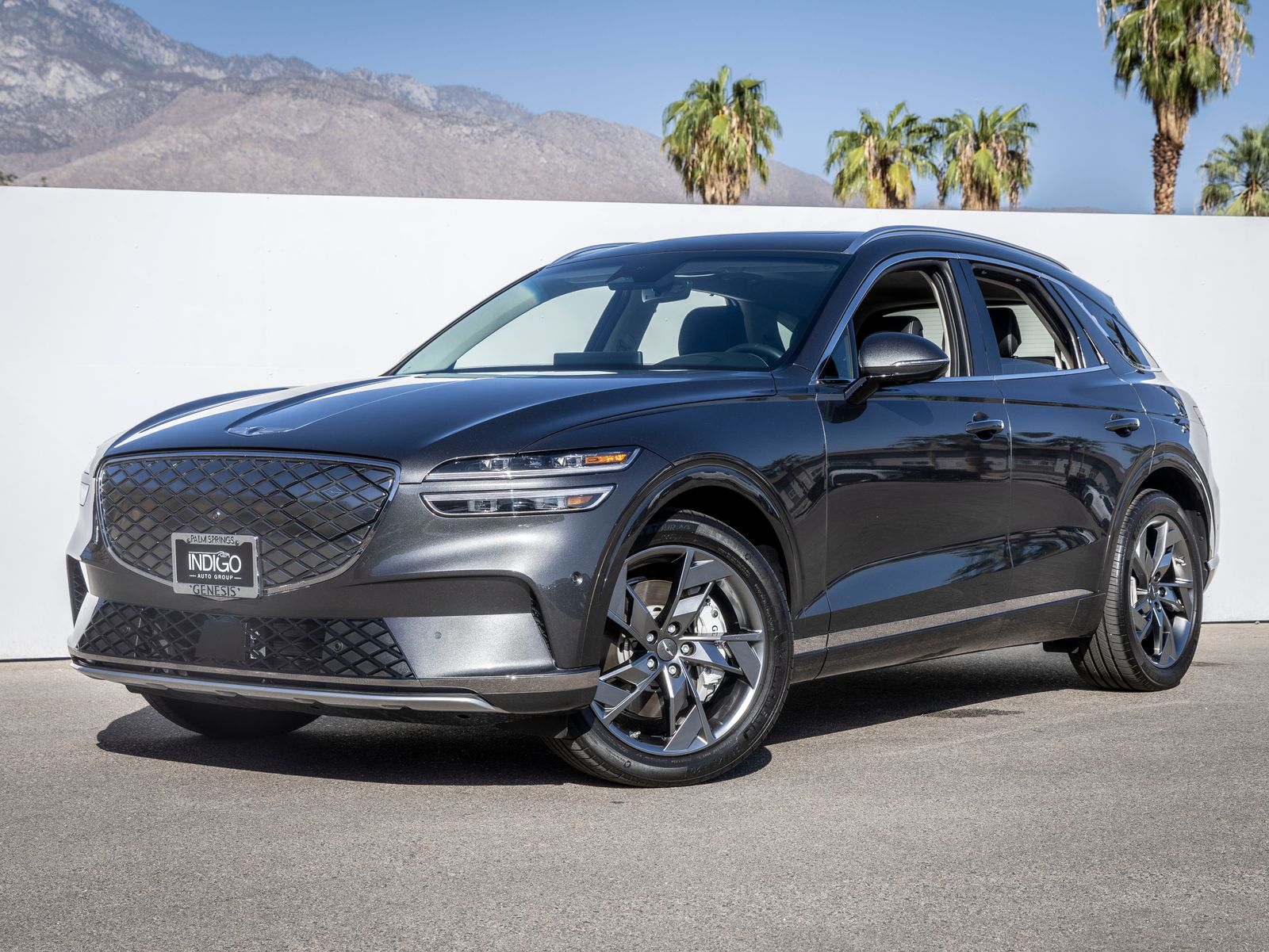 Makalu Gray 2025 Genesis GV70 SUV / Crossover All-Wheel Drive 1-Speed Automatic