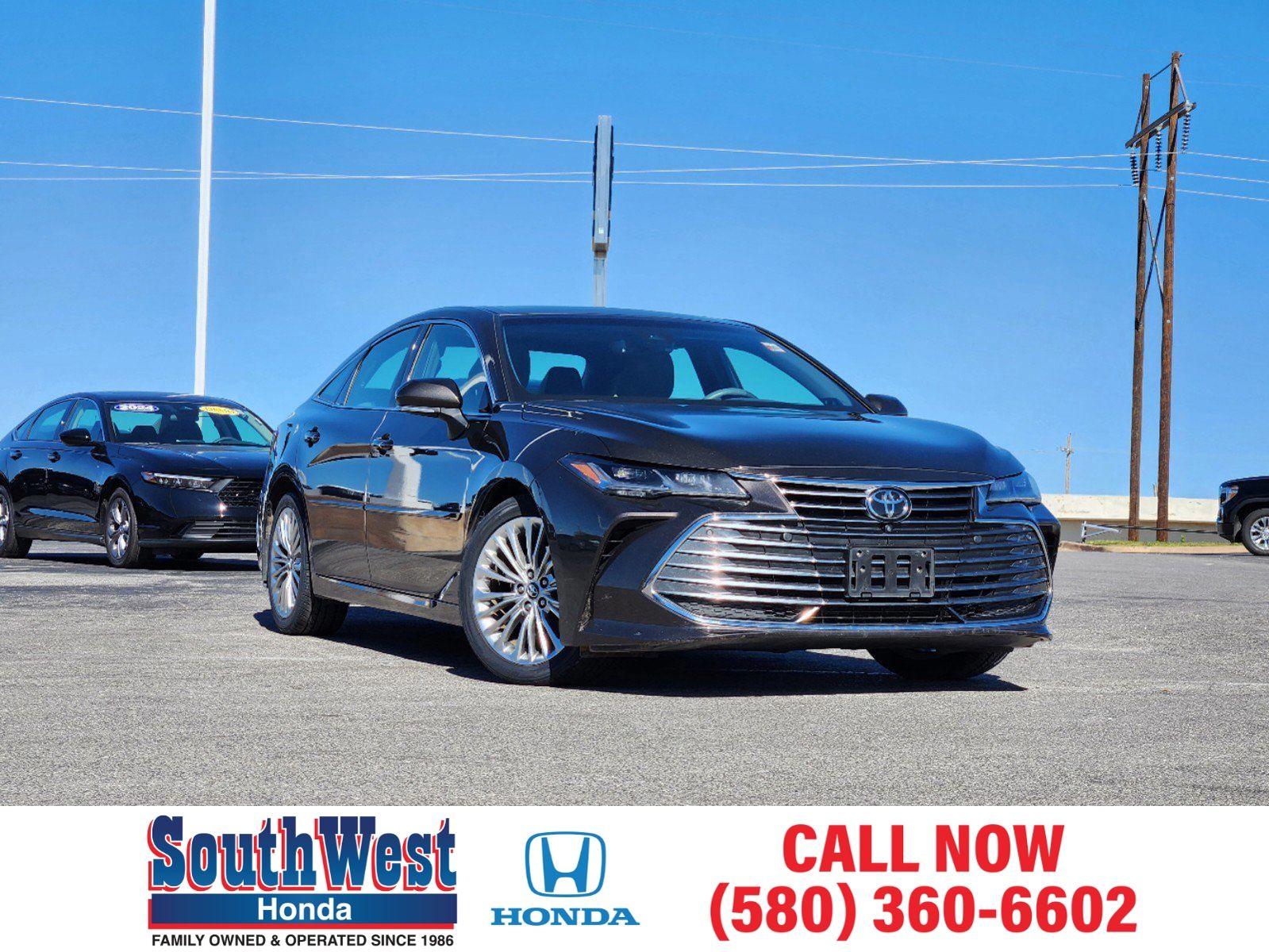 2019 Toyota Avalon Limited 1