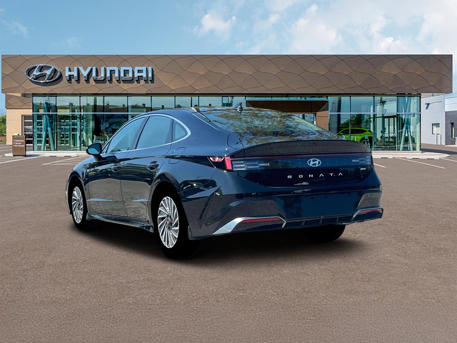 Sonata Hybrid SEL