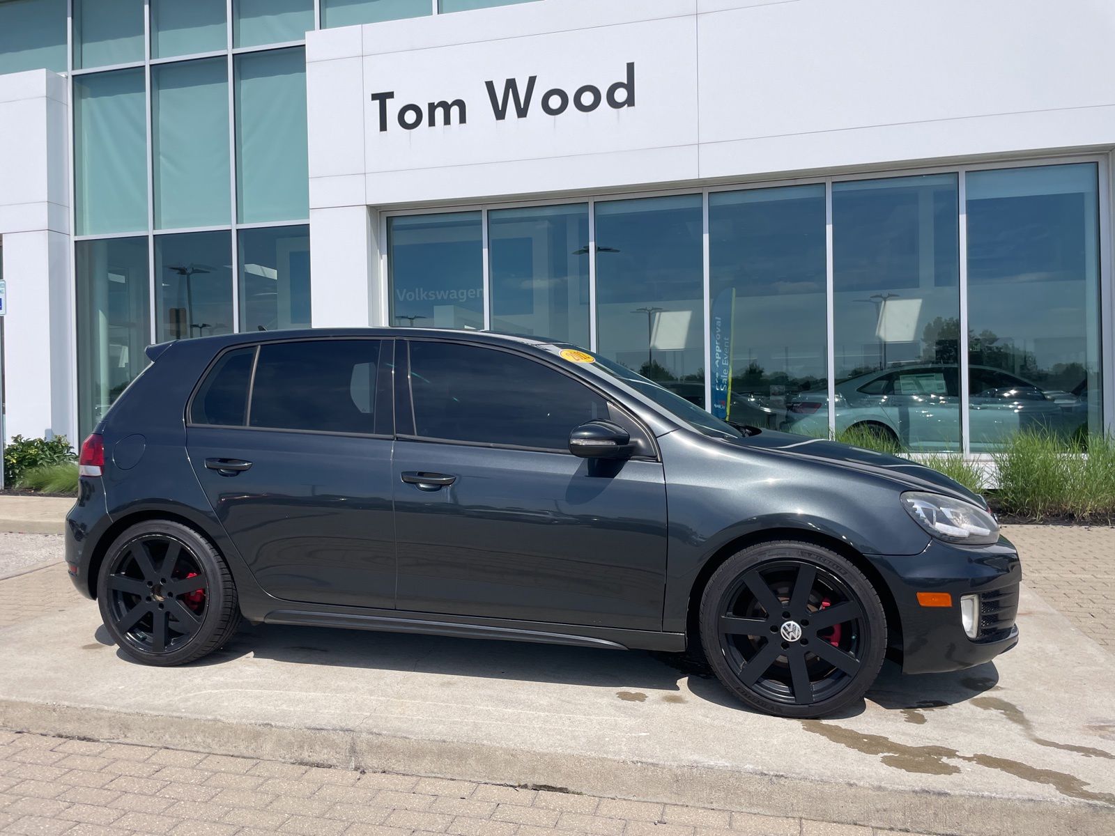 Black 2012 Volkswagen Golf GTI 2.0T 4-Door FWD Hatchback Front-Wheel Drive 6-Speed Dual Clutch