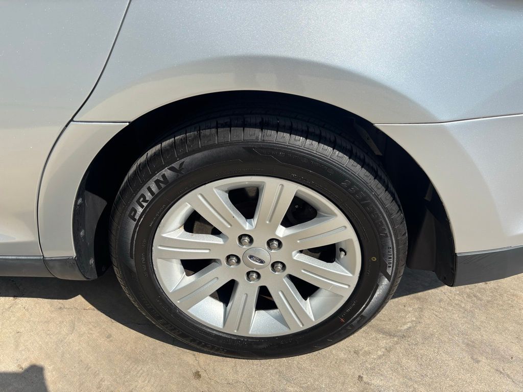 Used Car 2010 Ford Taurus  Se For Sale Under $10,000 In Austin, Texas