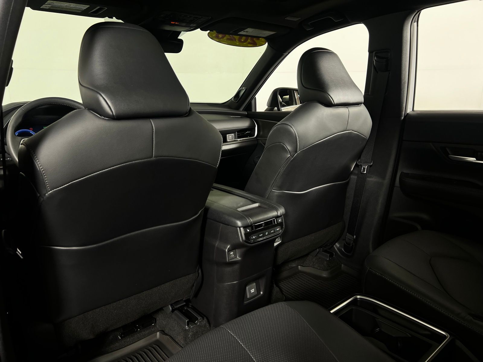 Thumbnail: 2026 Toyota Grand Highlander - 18
