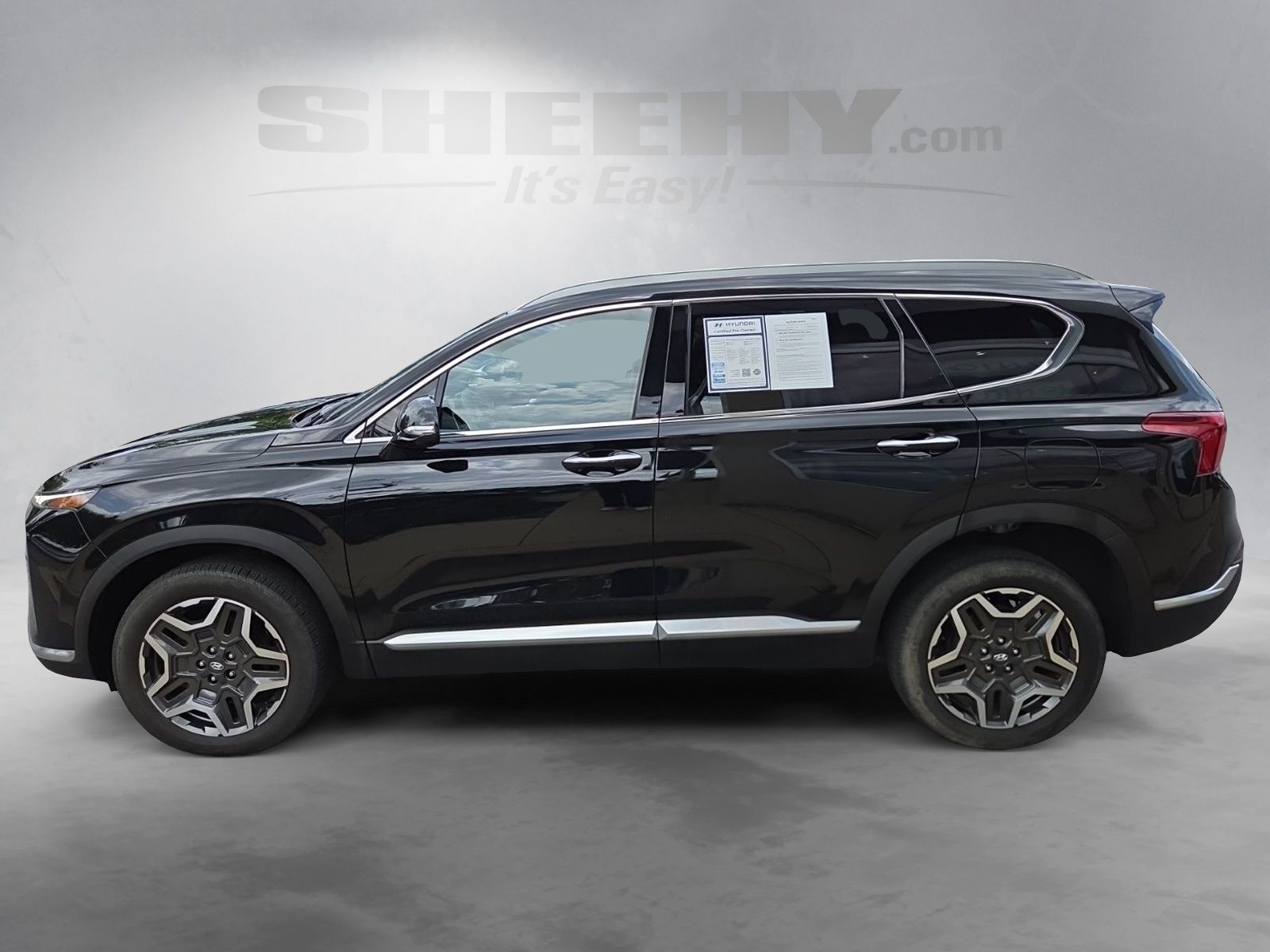Used 2023 Black Hyundai SEL Premium image 16