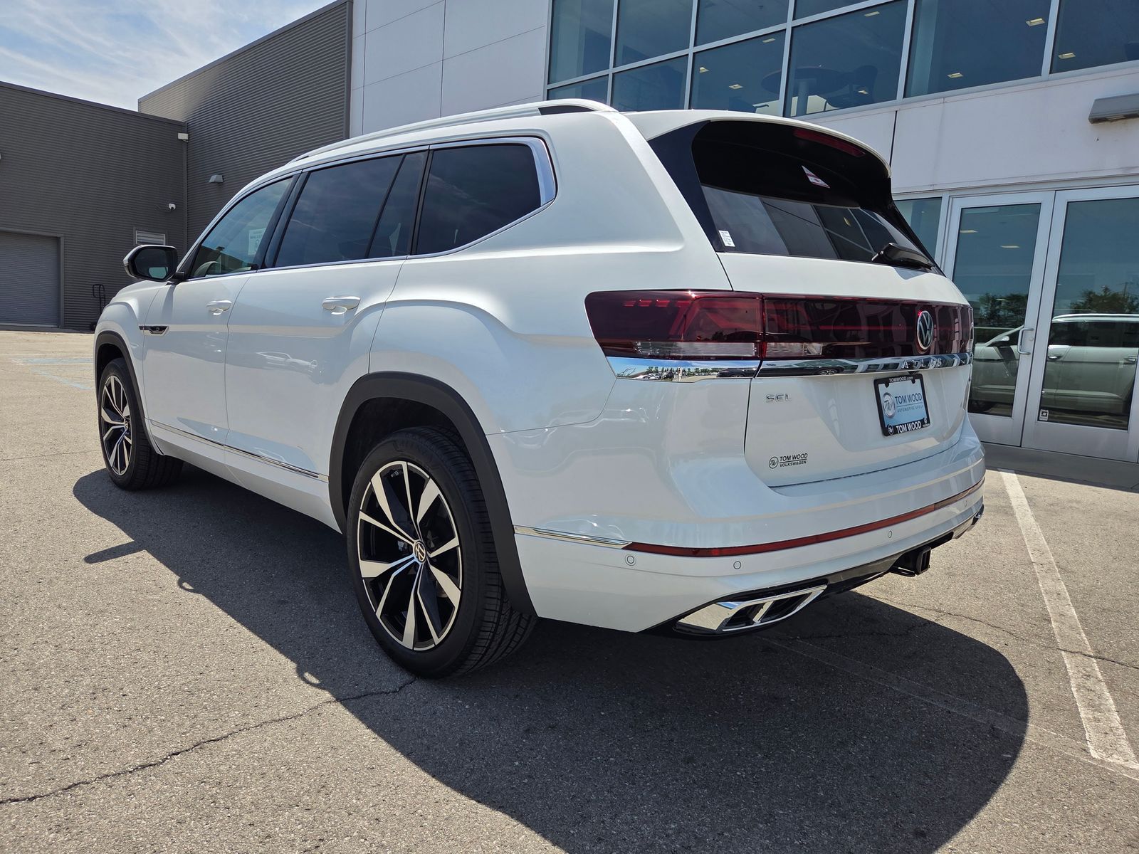 new 2026 Volkswagen Atlas car, priced at $54,258