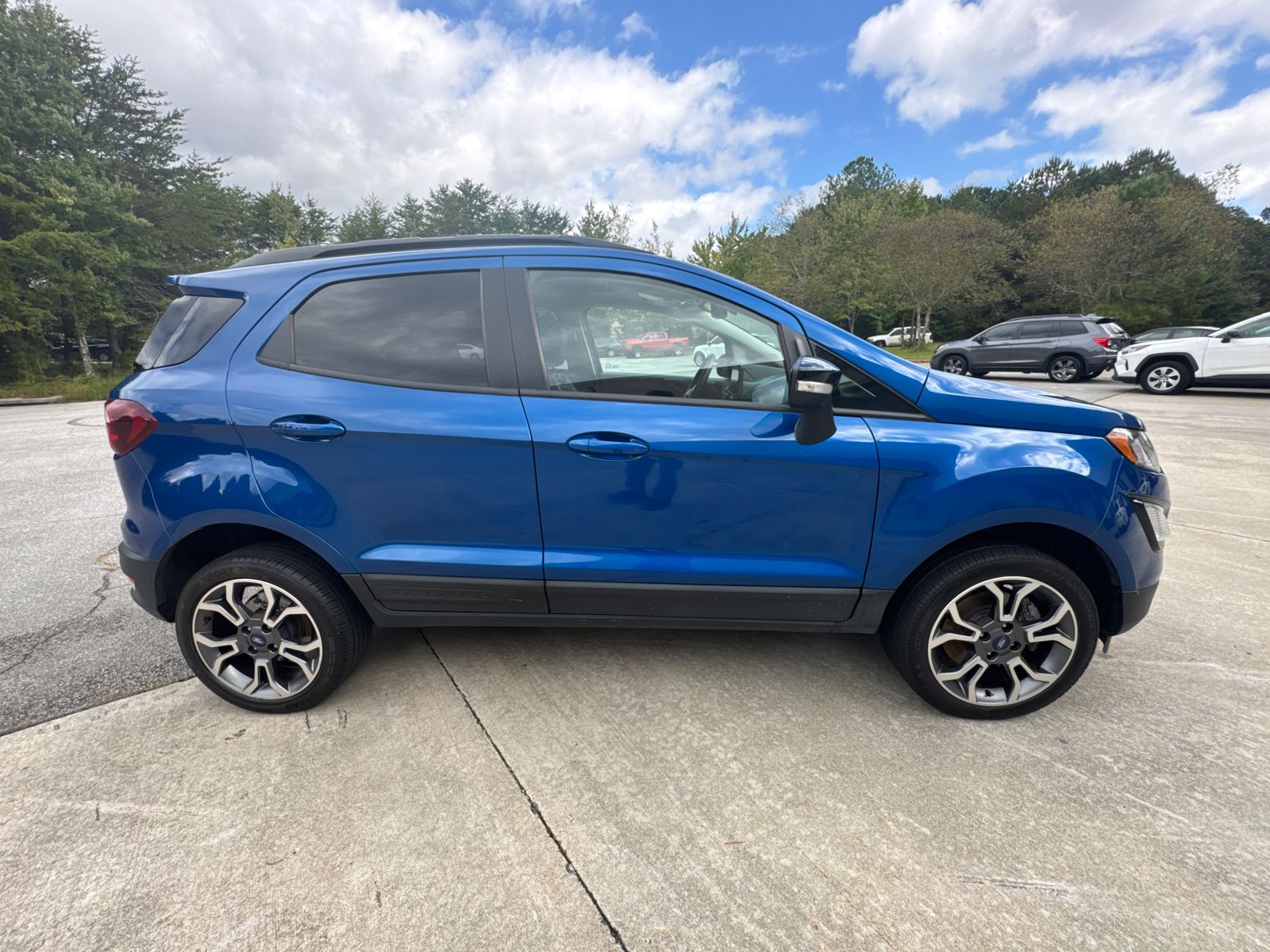 2019 Ford EcoSport SES photo 2