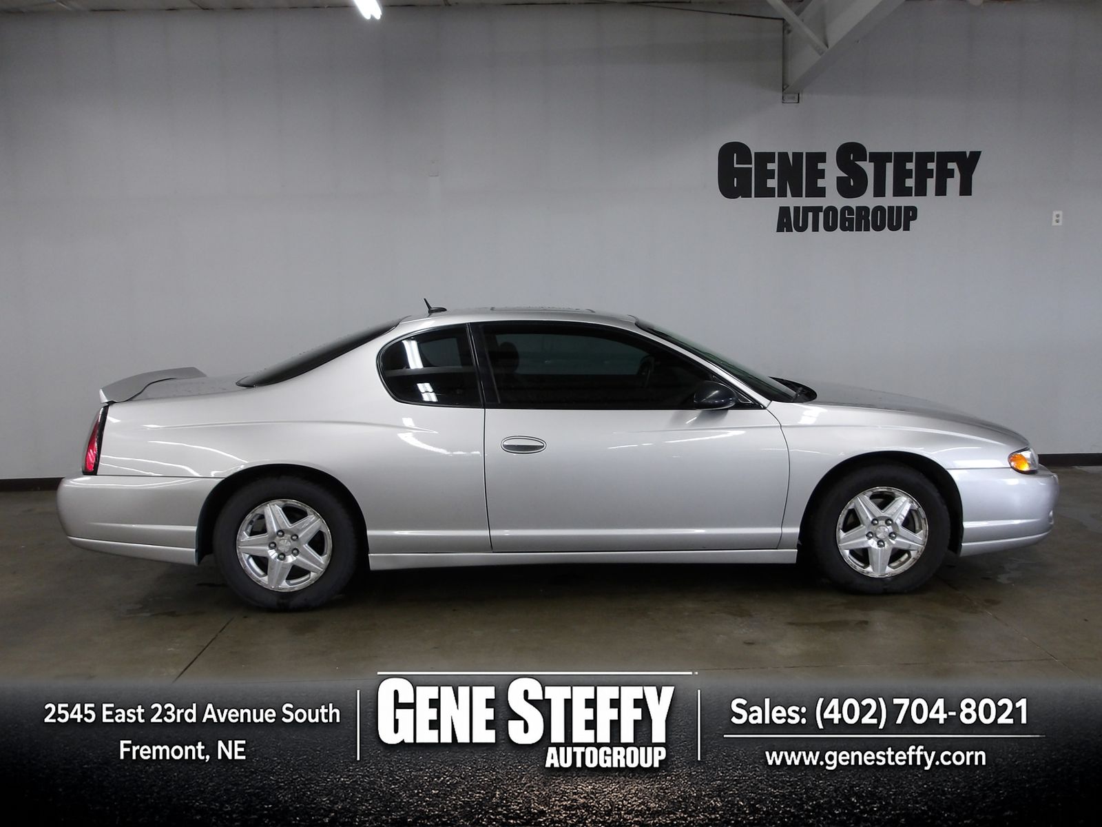 Ricochet Silver Metallic 2005 Chevrolet Monte Carlo LT FWD Coupe Front-Wheel Drive 4-Speed Automatic Overdrive