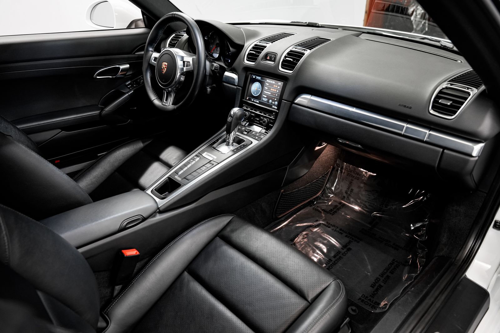 2014 Porsche Cayman S — photo 25