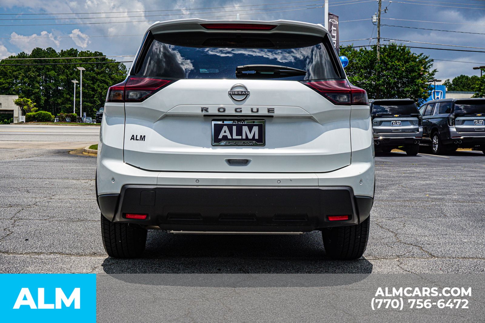 Used 2025 White Nissan SV image 13