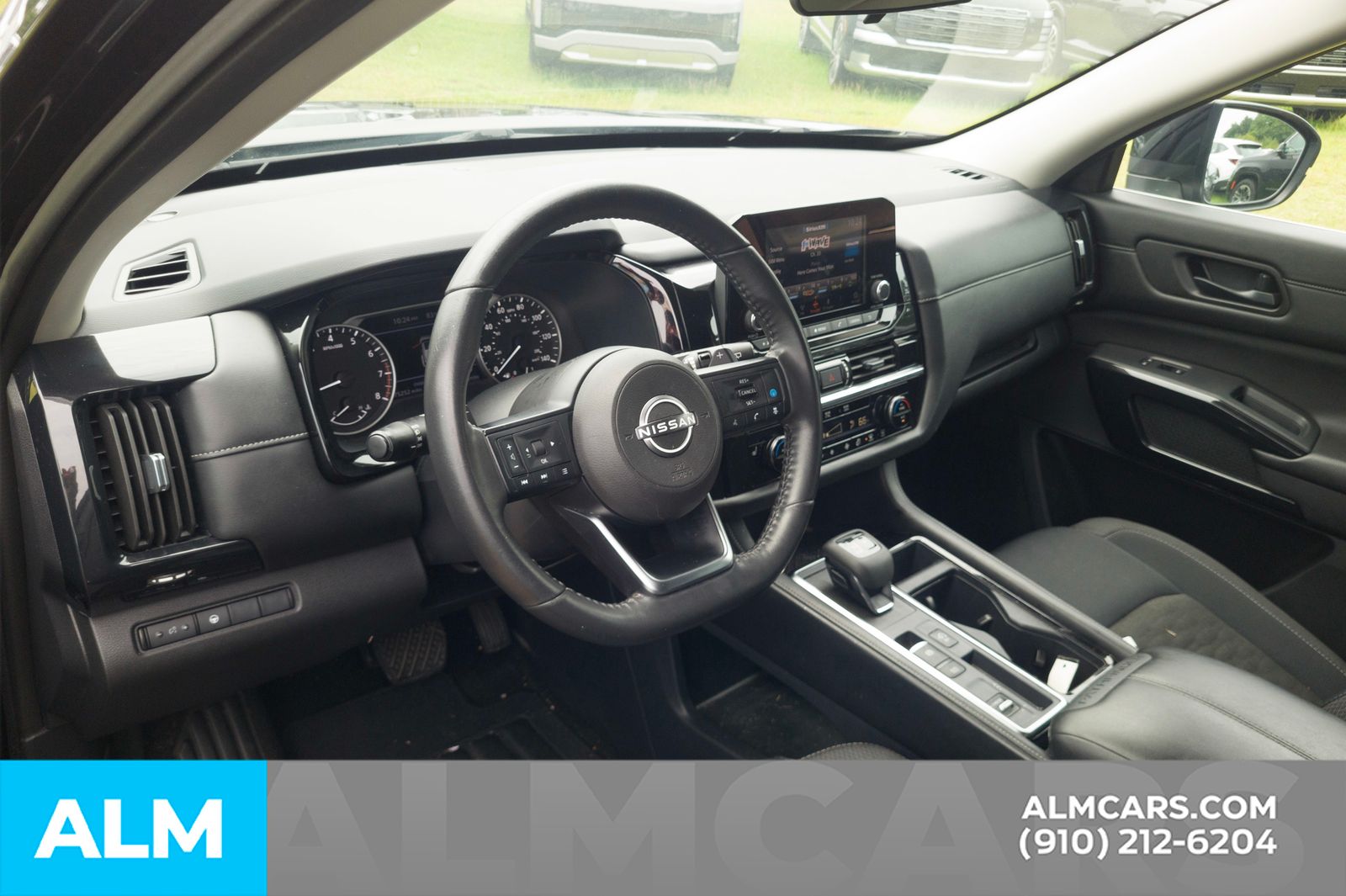 Used 2024 Super Black Nissan SV image 5