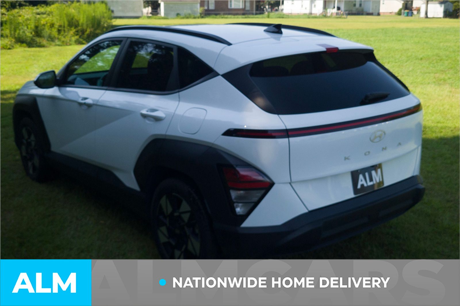 Used 2024 White Hyundai SEL image 5
