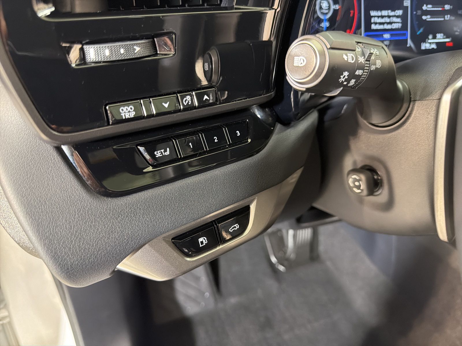 Used 2025 White Lexus 350 Premium image 23