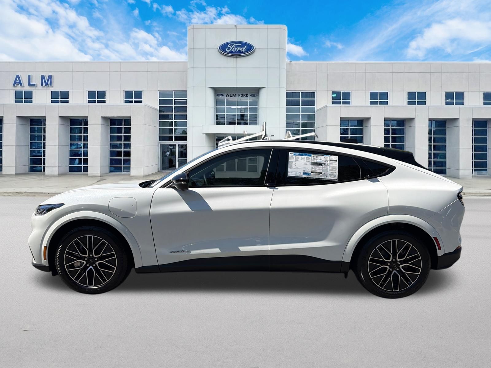 New 2026 Star White Metallic Tri-coat Ford Premium image 9