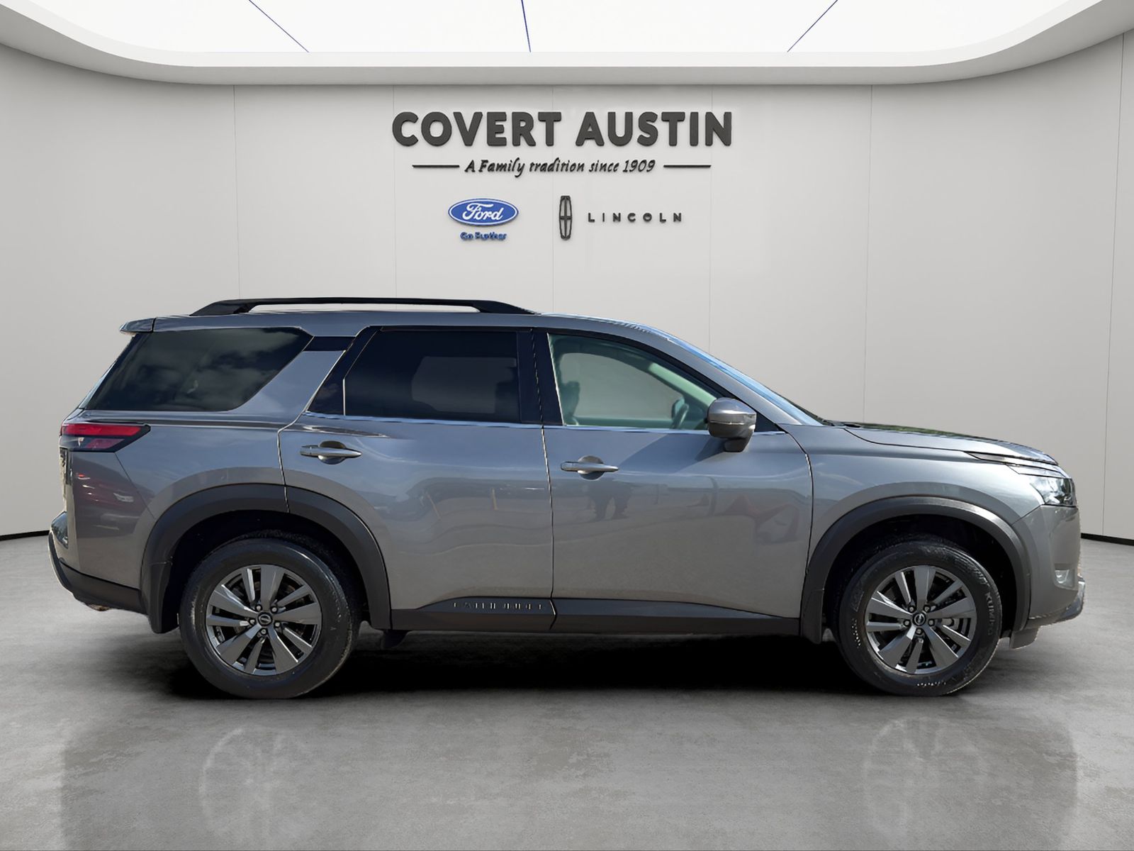 Used Car 2024 Nissan Pathfinder  Sv For Sale Under $30,000 In Austin, Texas