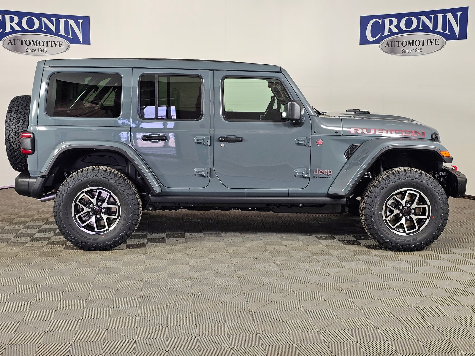 View vehicle photo 6