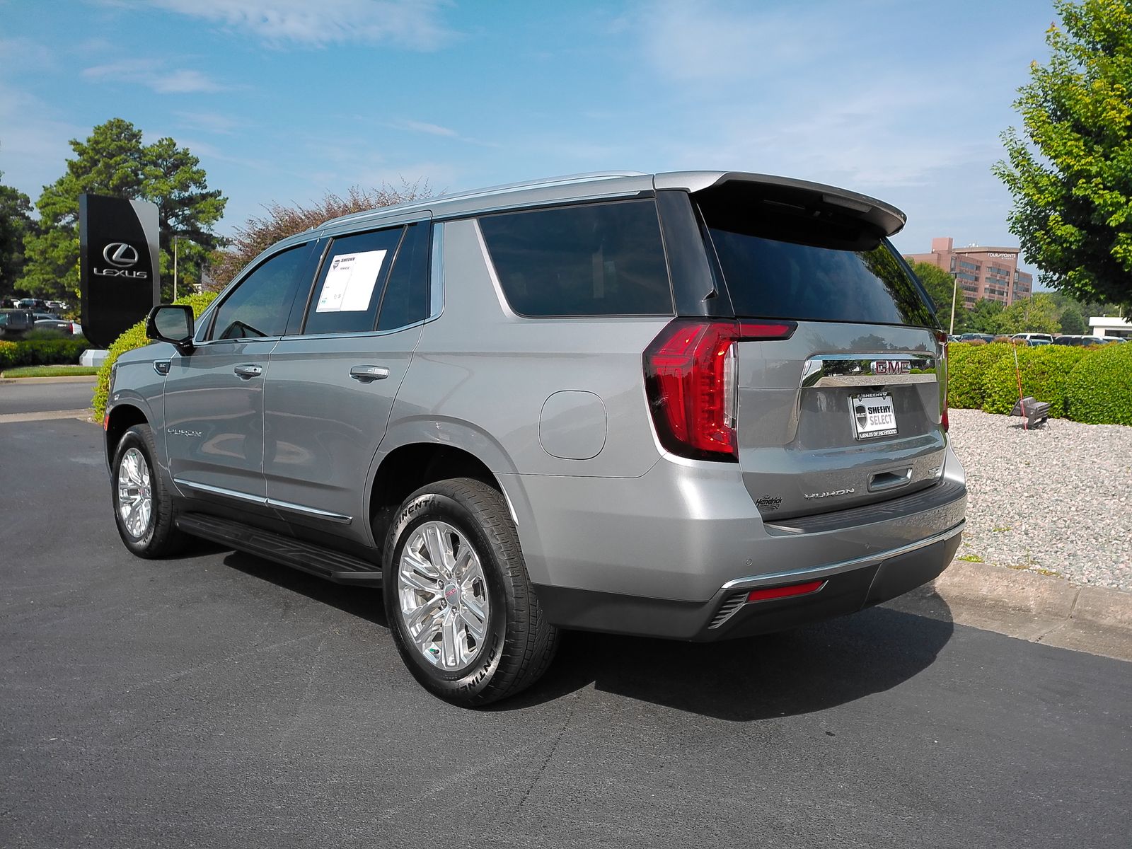 Used 2024 Silver GMC SLT image 6