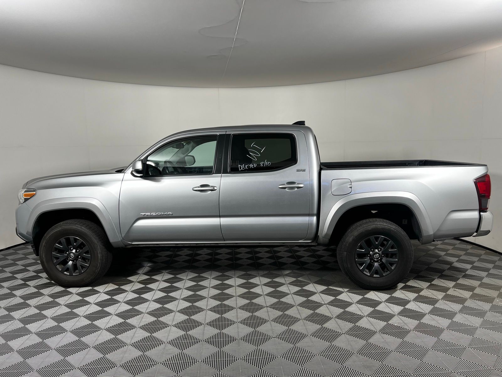 Thumbnail: 2023 Toyota Tacoma - 8