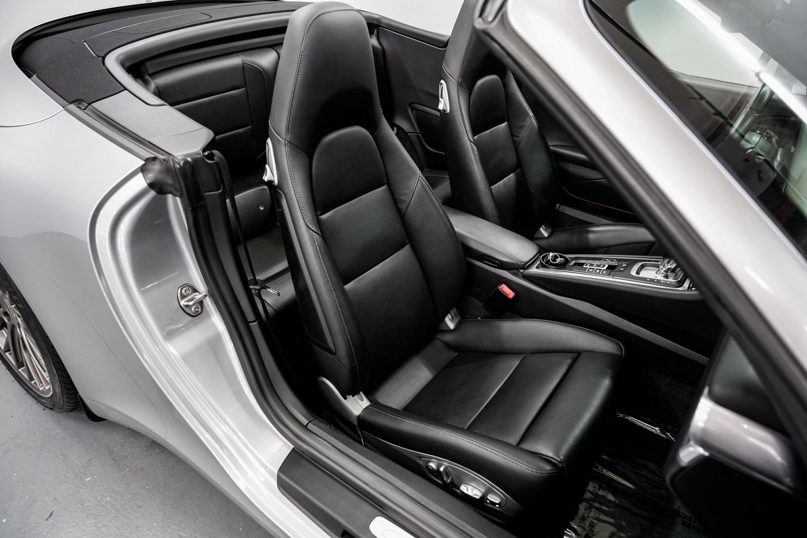 2018 Porsche 911 Carrera S — photo 27