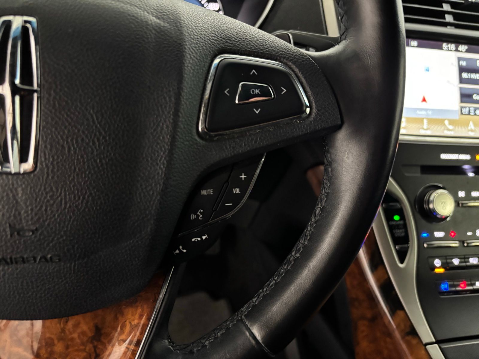 Used Car 2017 Lincoln Mkx  Reserve For Sale Under $20,000 In Austin, Texas