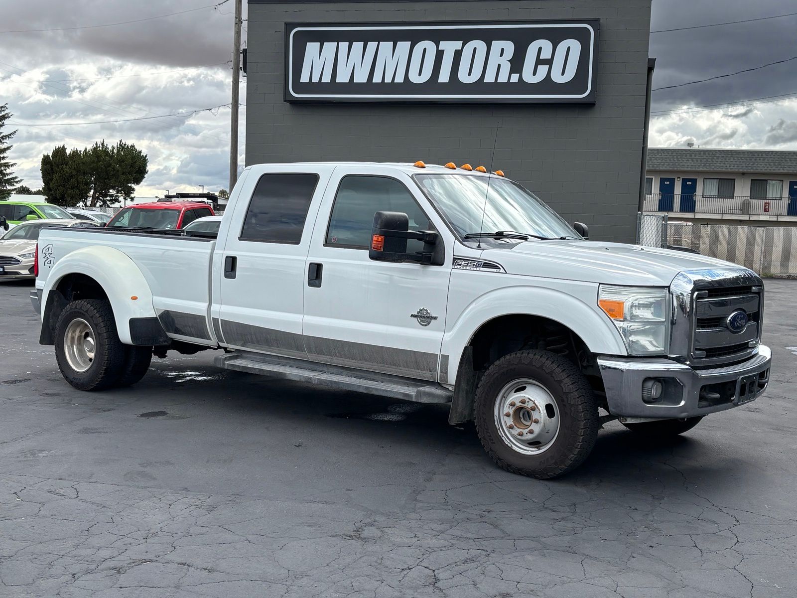 2015 Ford F-350 XLT 4x4 Crew Cab 172 in DRW's photo