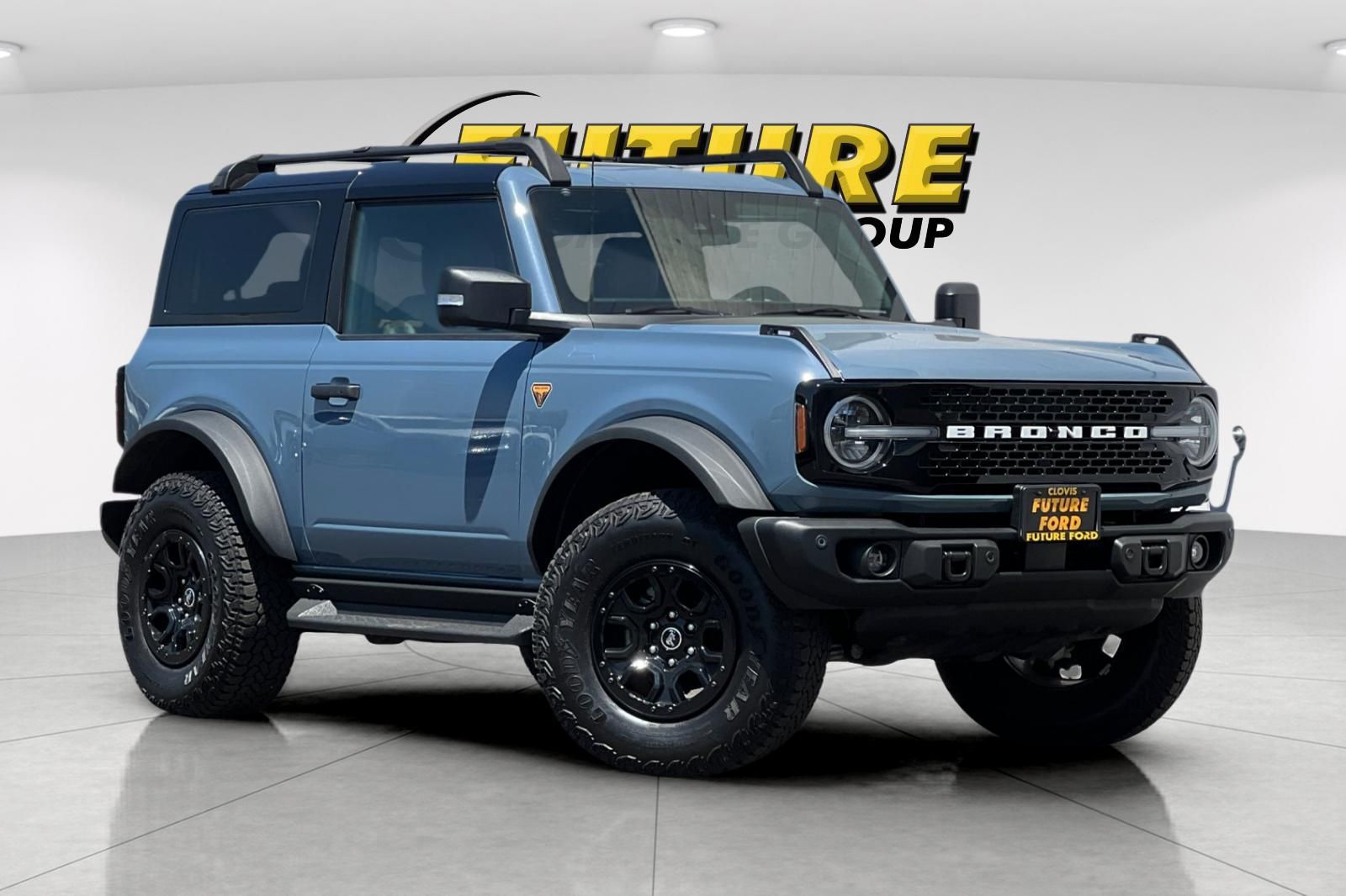 Blue (Azure Gray Metallic) 2025 Ford Bronco SUV / Crossover Four-Wheel Drive Automatic