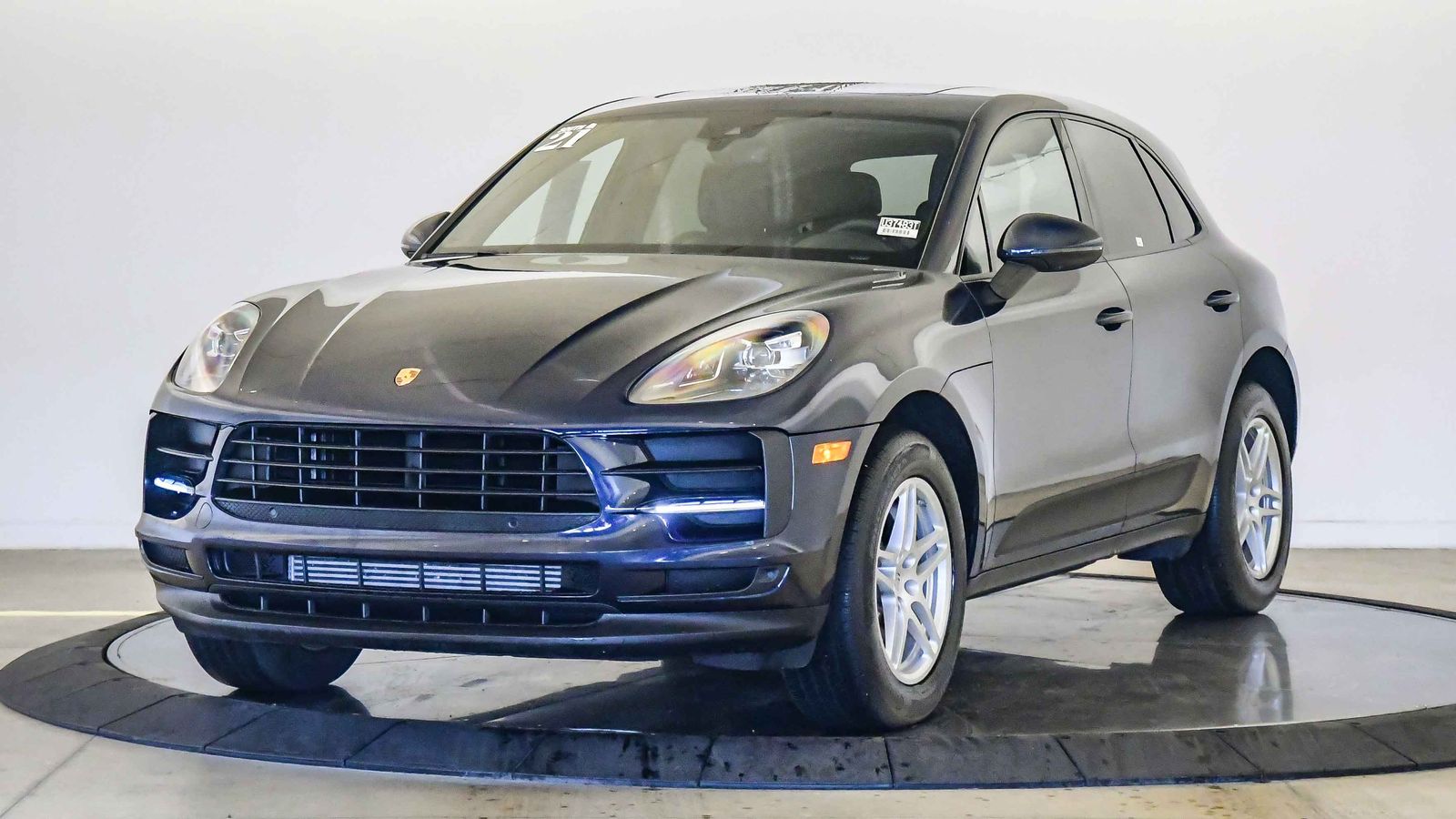 2021 Porsche Macan AWD