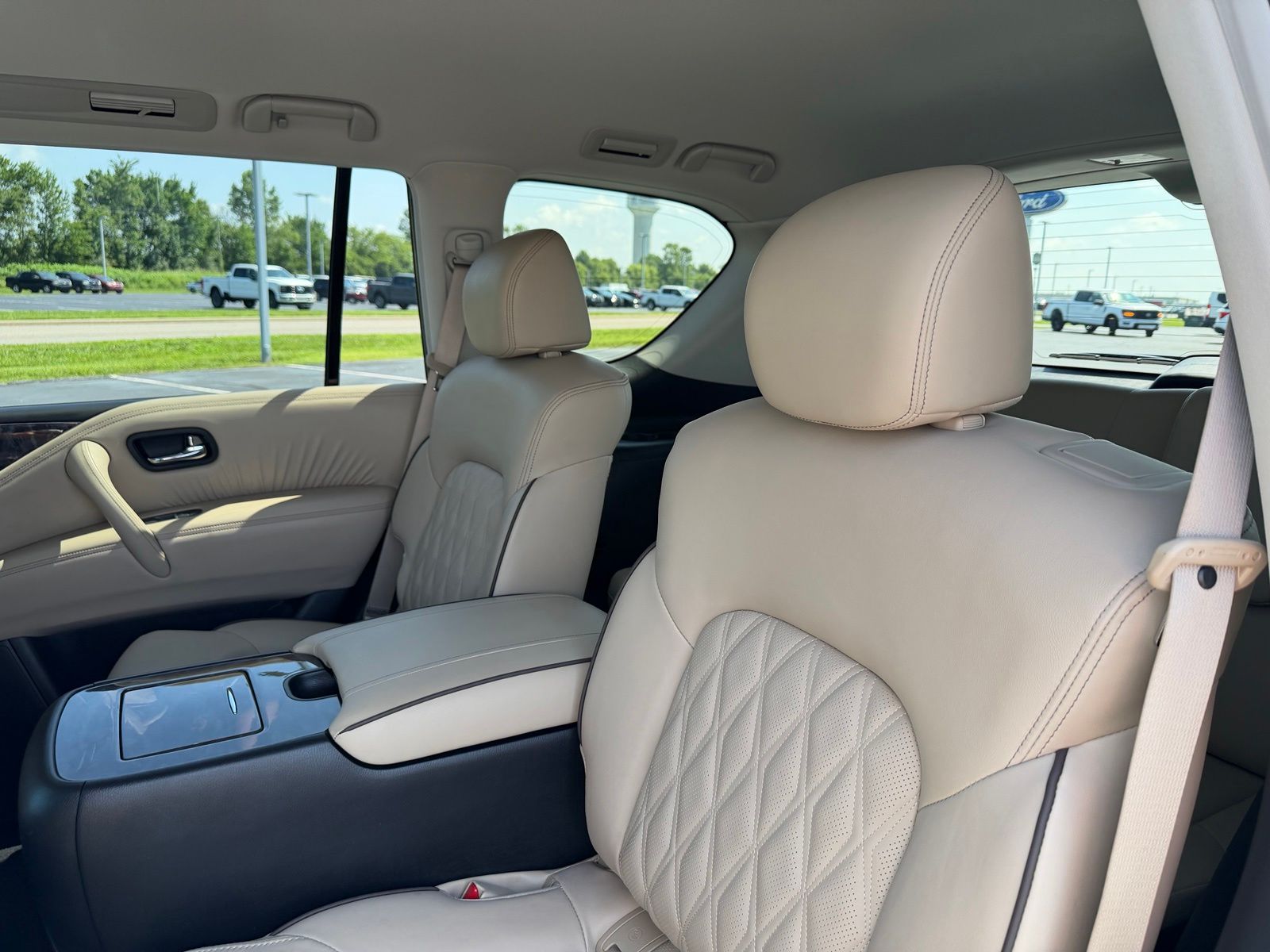 2024 Nissan Armada image 14