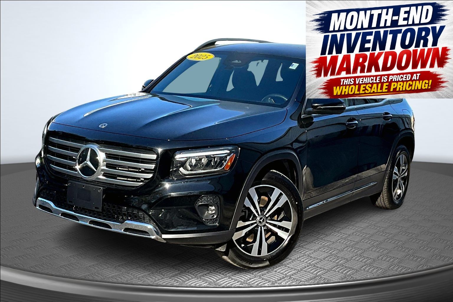 Black 2025 Mercedes-Benz GLB SUV / Crossover Front-Wheel Drive 8-Speed Dual Clutch