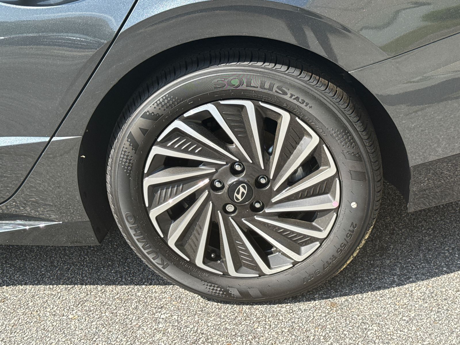 2025 Hyundai Sonata Hybrid SEL photo 18