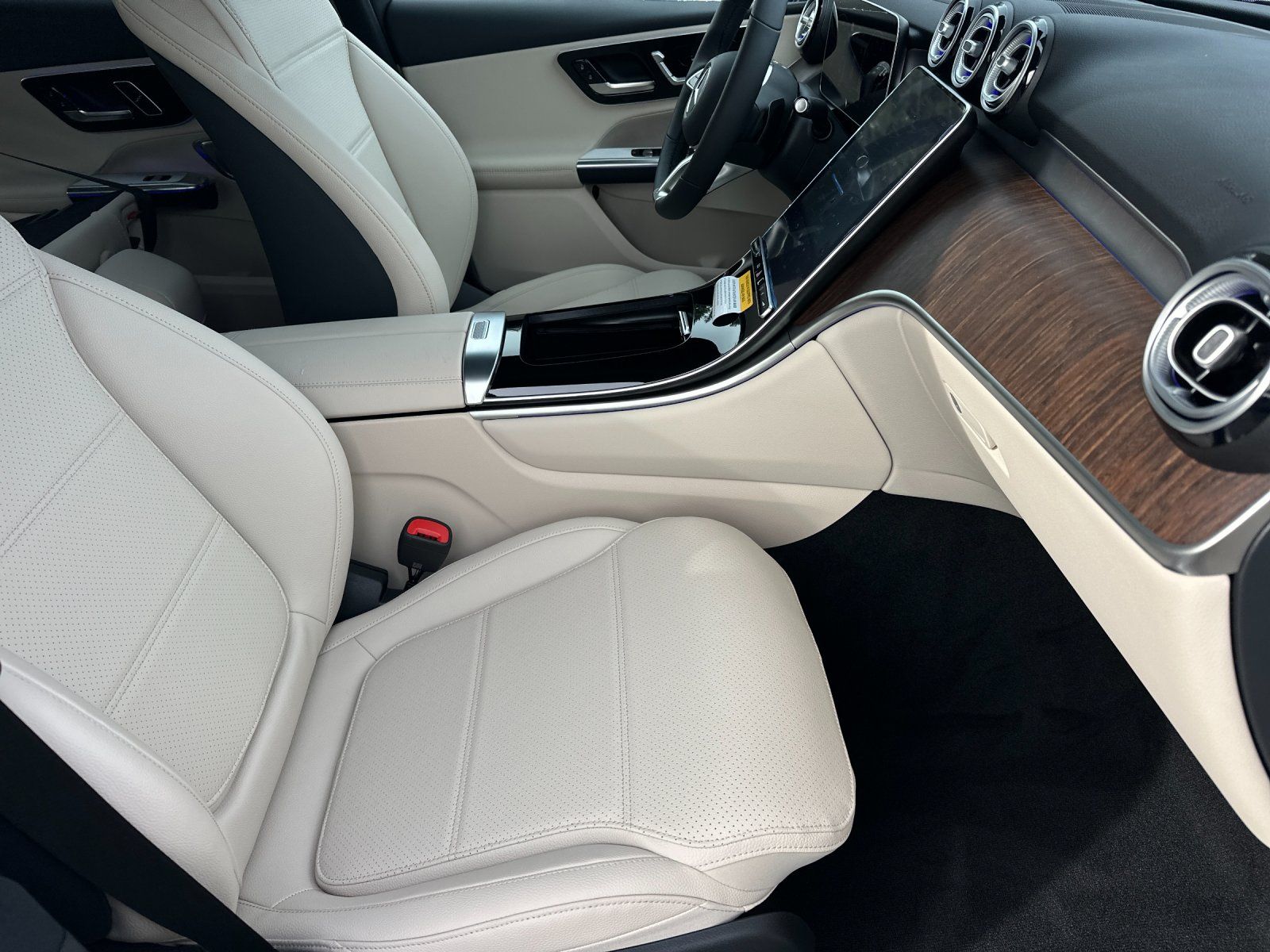 new 2026 Mercedes-Benz GLC car