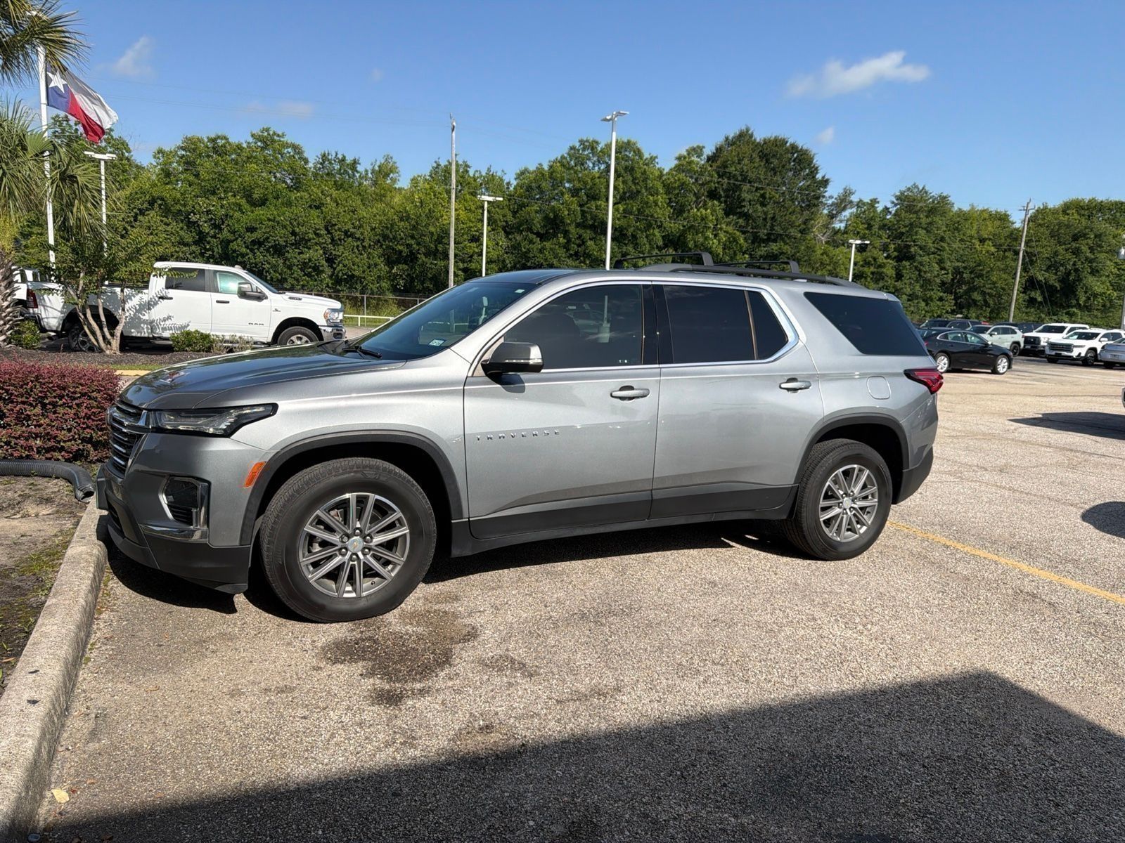 Sterling Gray Metallic 2023 Chevrolet Traverse SUV / Crossover Four-Wheel Drive 9-Speed Automatic