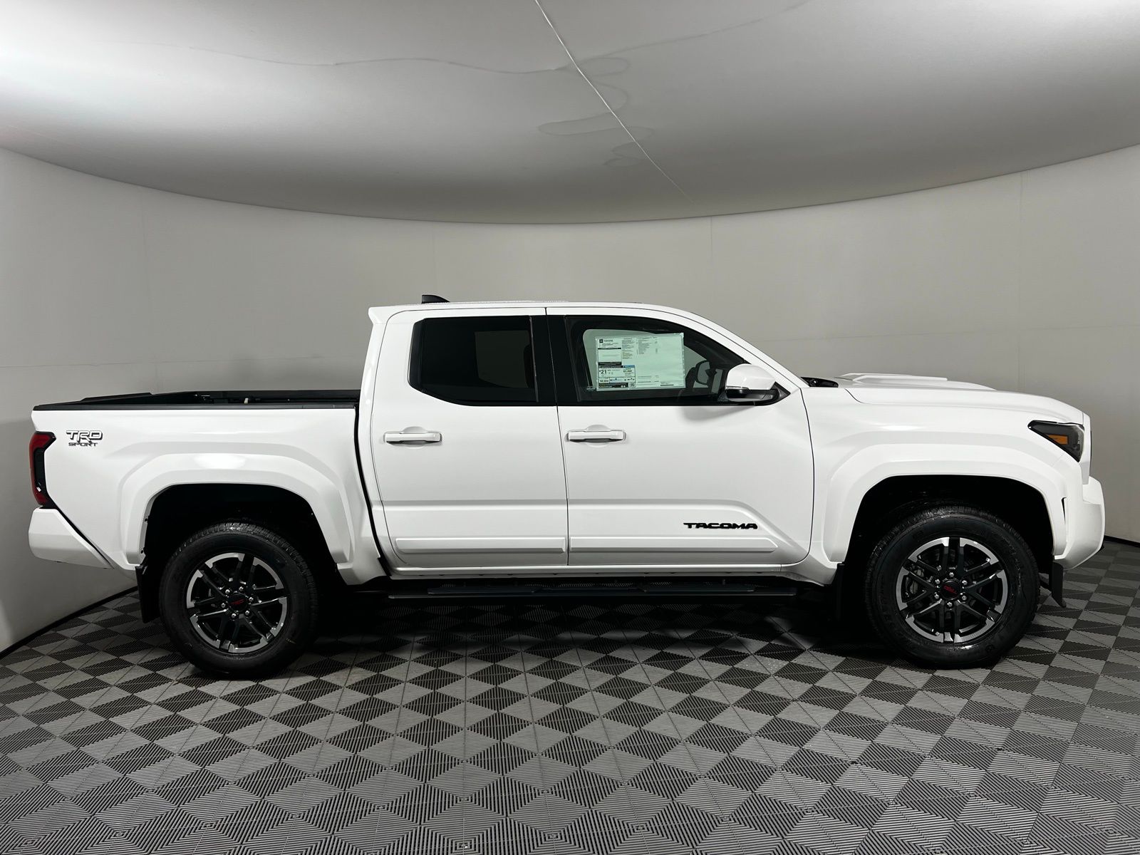 2025 Toyota Tacoma TRD Sport 11