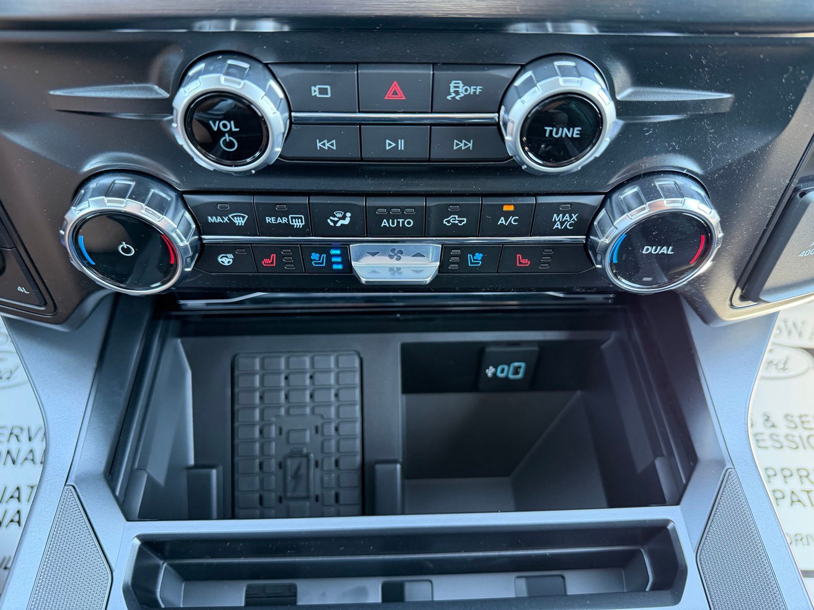 2026 Ford F-250SD image 19