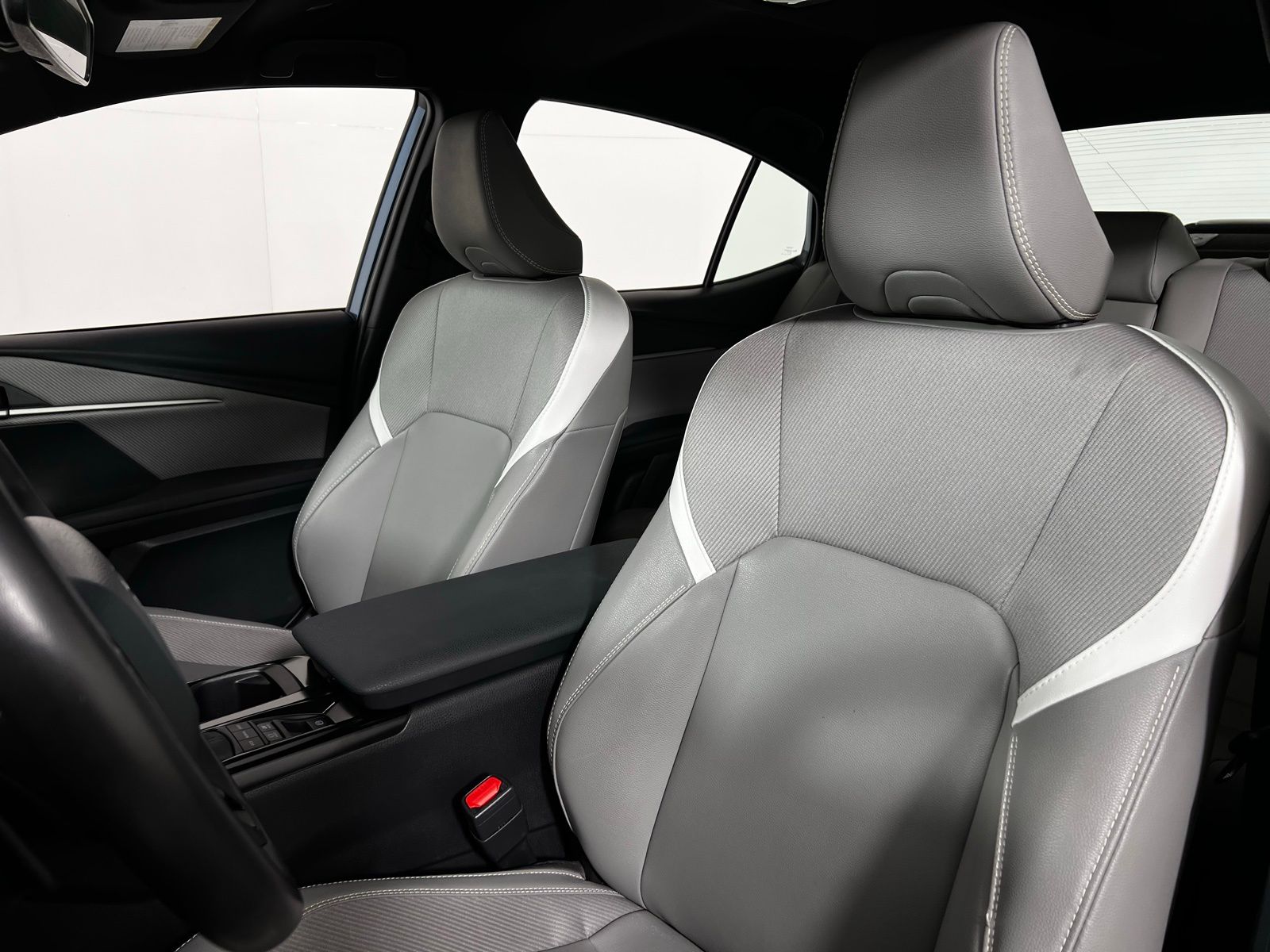 Thumbnail: 2025 Toyota Camry - 13