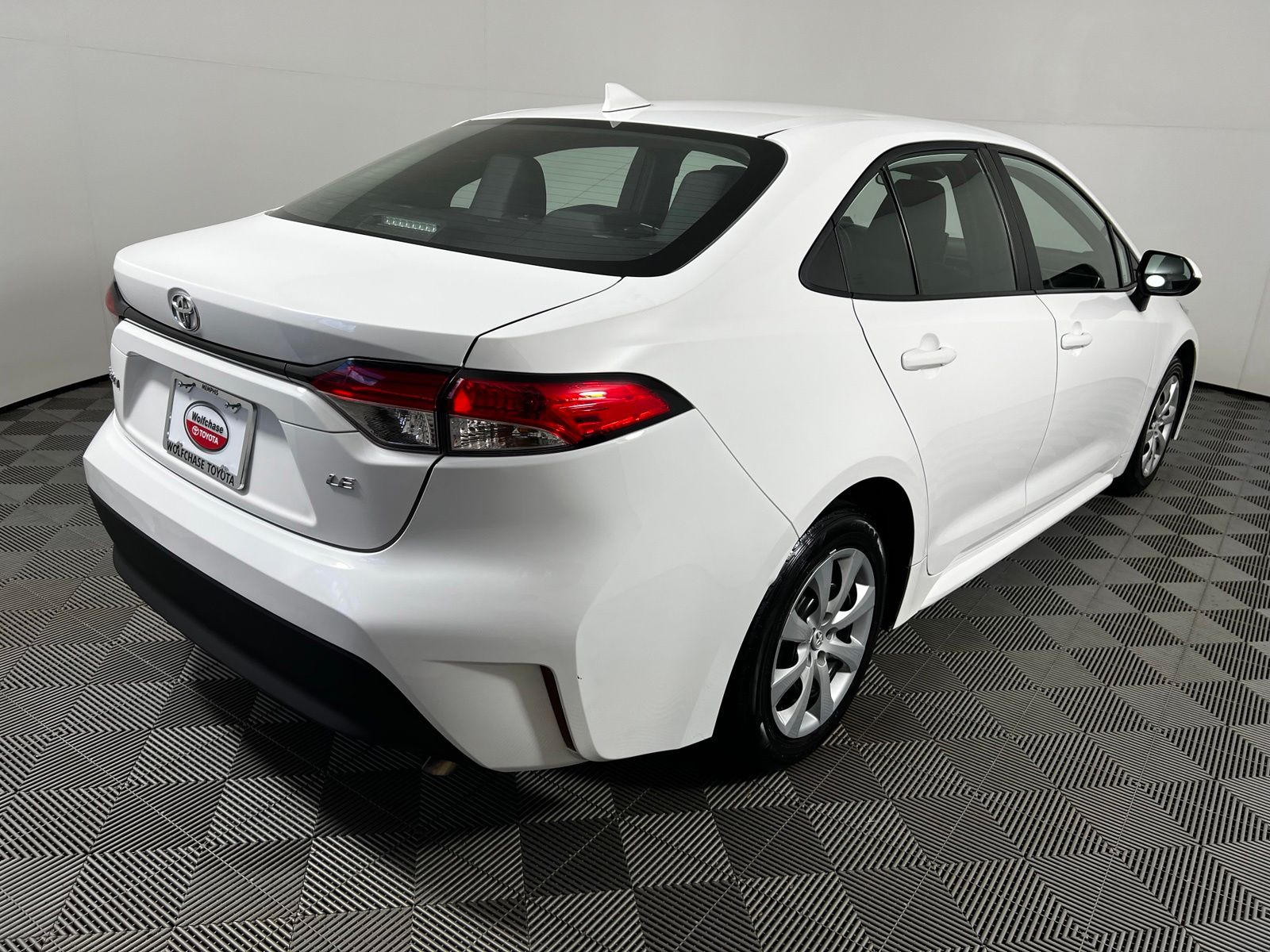 Thumbnail: 2024 Toyota Corolla - 4