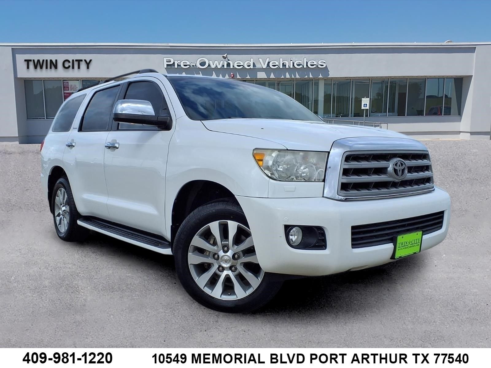 Super White 2016 Toyota Sequoia Limited SUV / Crossover 4X2 6-Speed Automatic