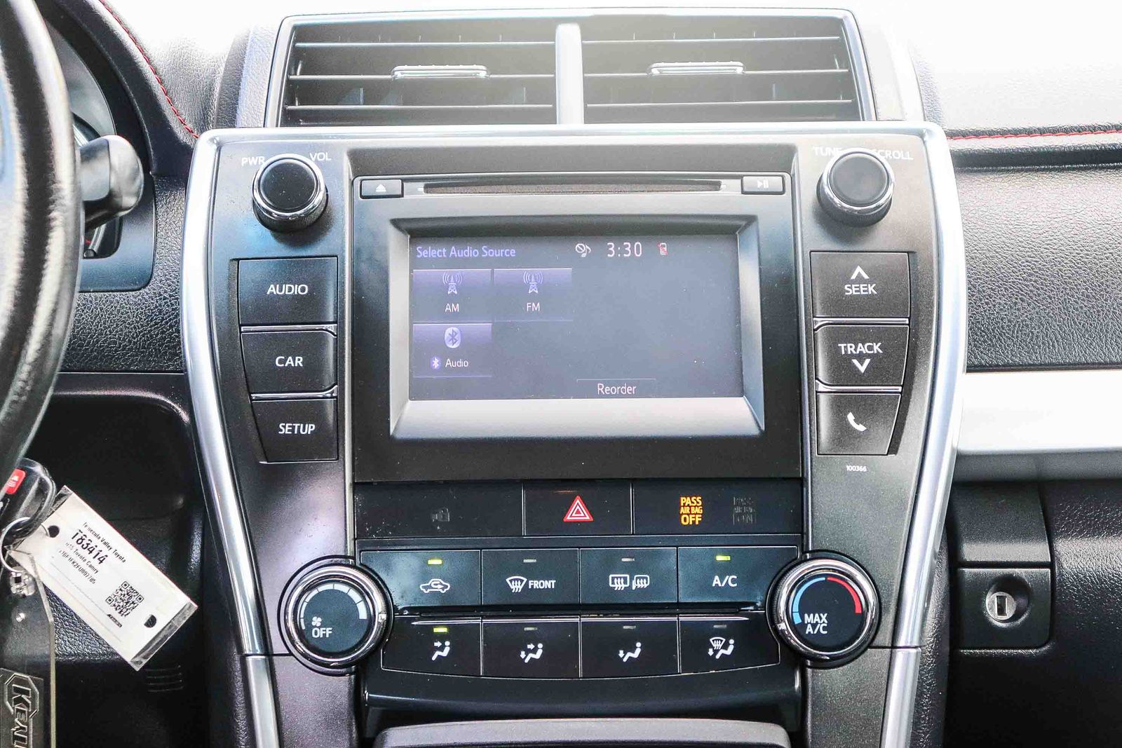 Used 2015 Gray Toyota SE image 17