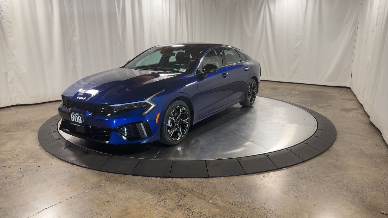 2025 Kia K5 GT-Line photo 5