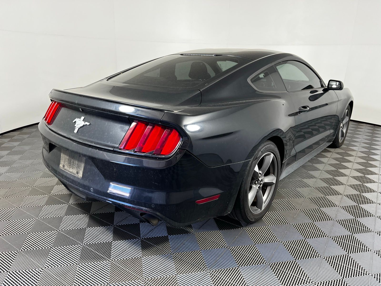 Thumbnail: 2016 Ford Mustang - 5