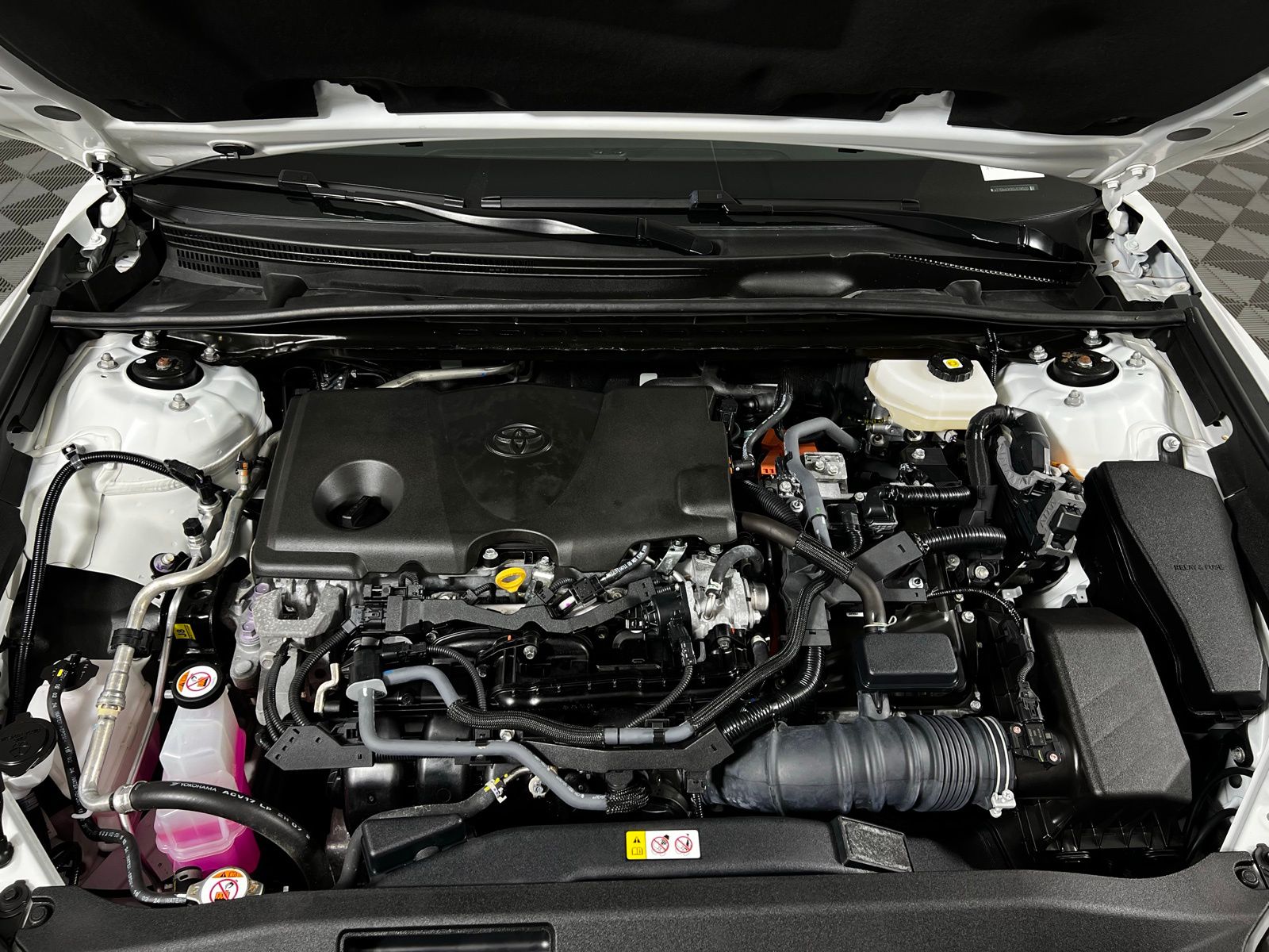 Thumbnail: 2025 Toyota Camry - 9