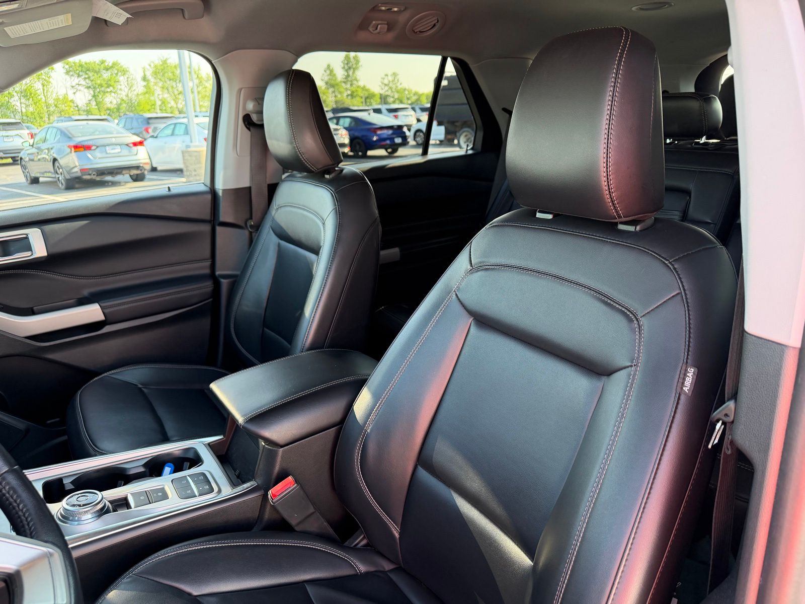2024 Ford Explorer image 14