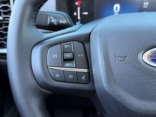 New 2025 Oxford White Ford XLT image 28