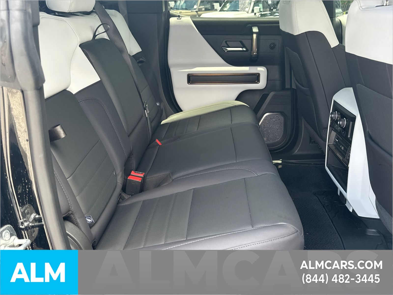 Used 2025 Black GMC 2X image 17