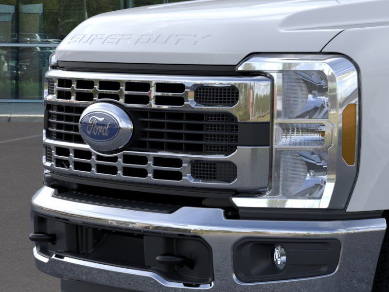 New 2026 Oxford White Ford  image 17