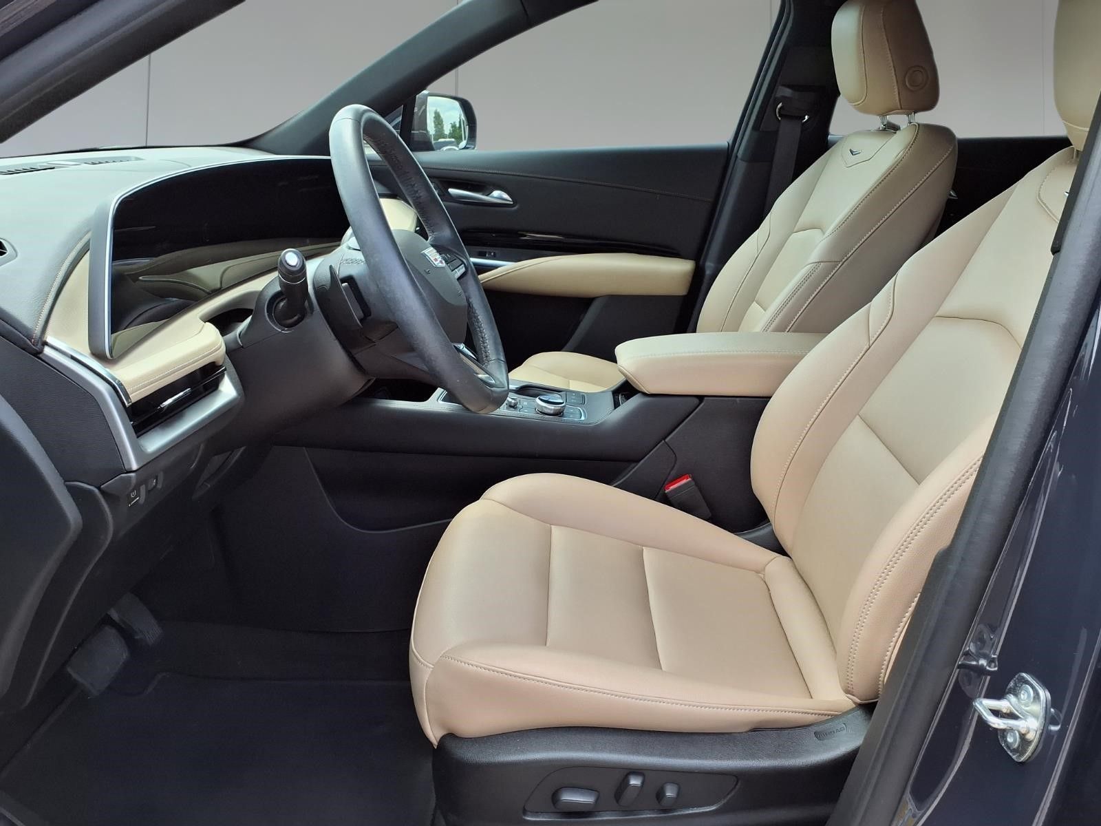 2024 Cadillac XT4 Luxury Black at Bayway Cadillac of The Woodlands