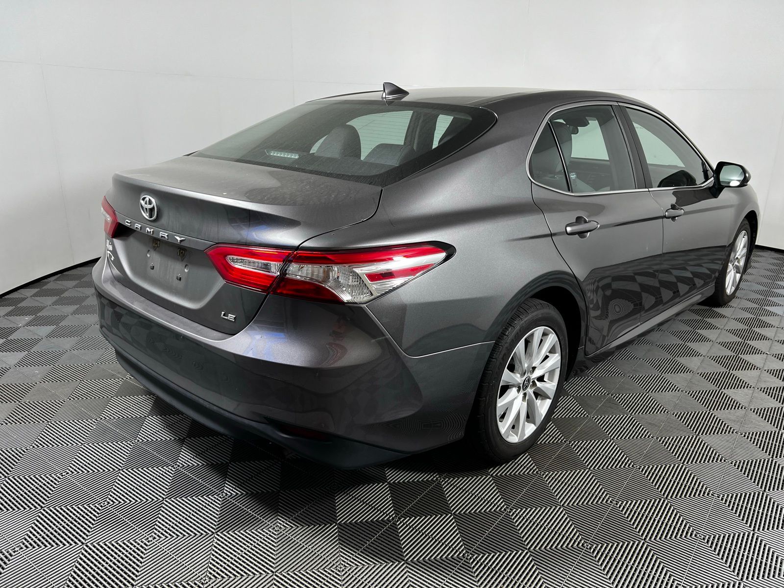 Thumbnail: 2020 Toyota Camry - 4