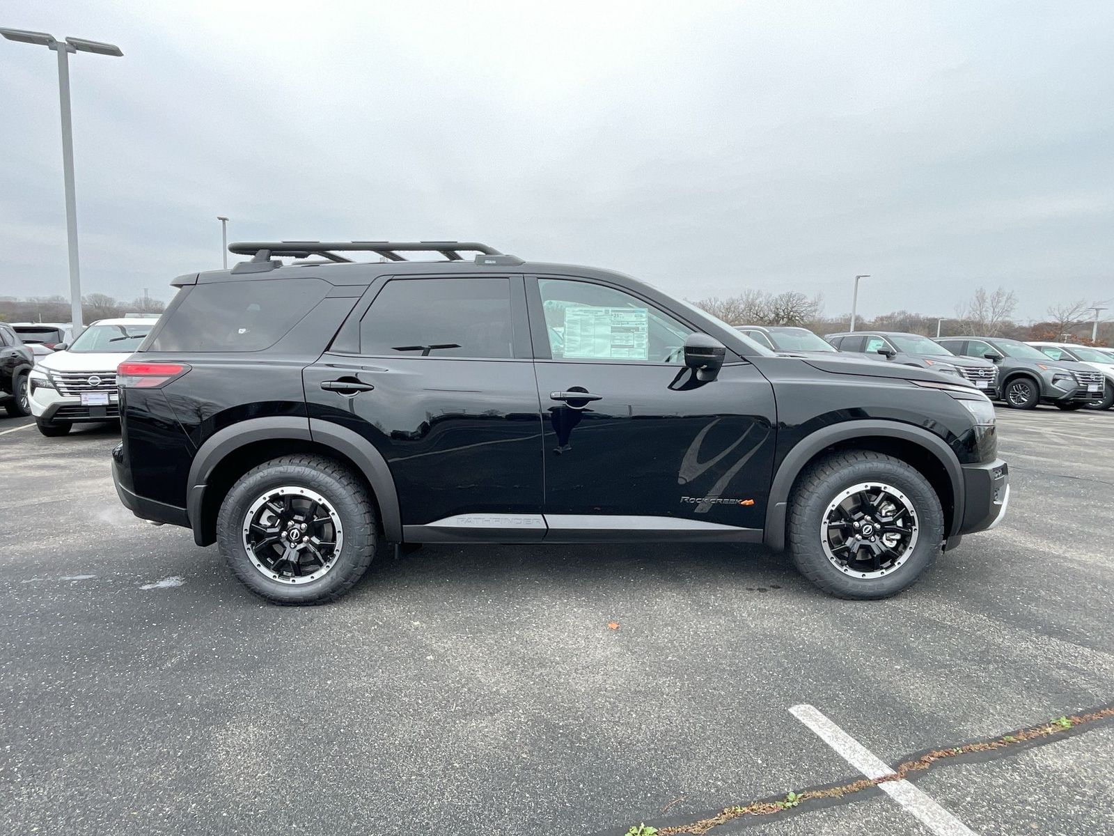 2025 Nissan Pathfinder Rock Creek 38